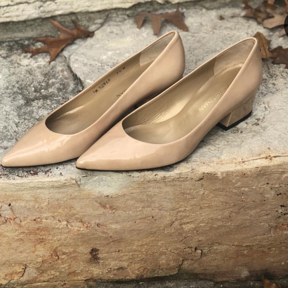 Stuart Weitzman pumps